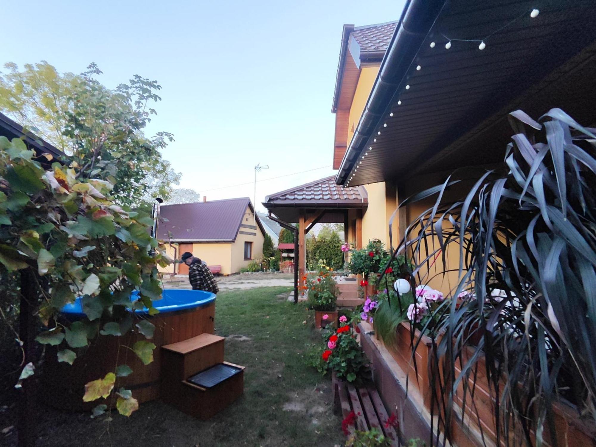 Dolistowka Apartamenty, Pole Namiotowe, Balia Z Jacuzzi, Ogrod Warzywny Dla Gosci, Plac Zabaw Dla Dzieci Goniadz Εξωτερικό φωτογραφία